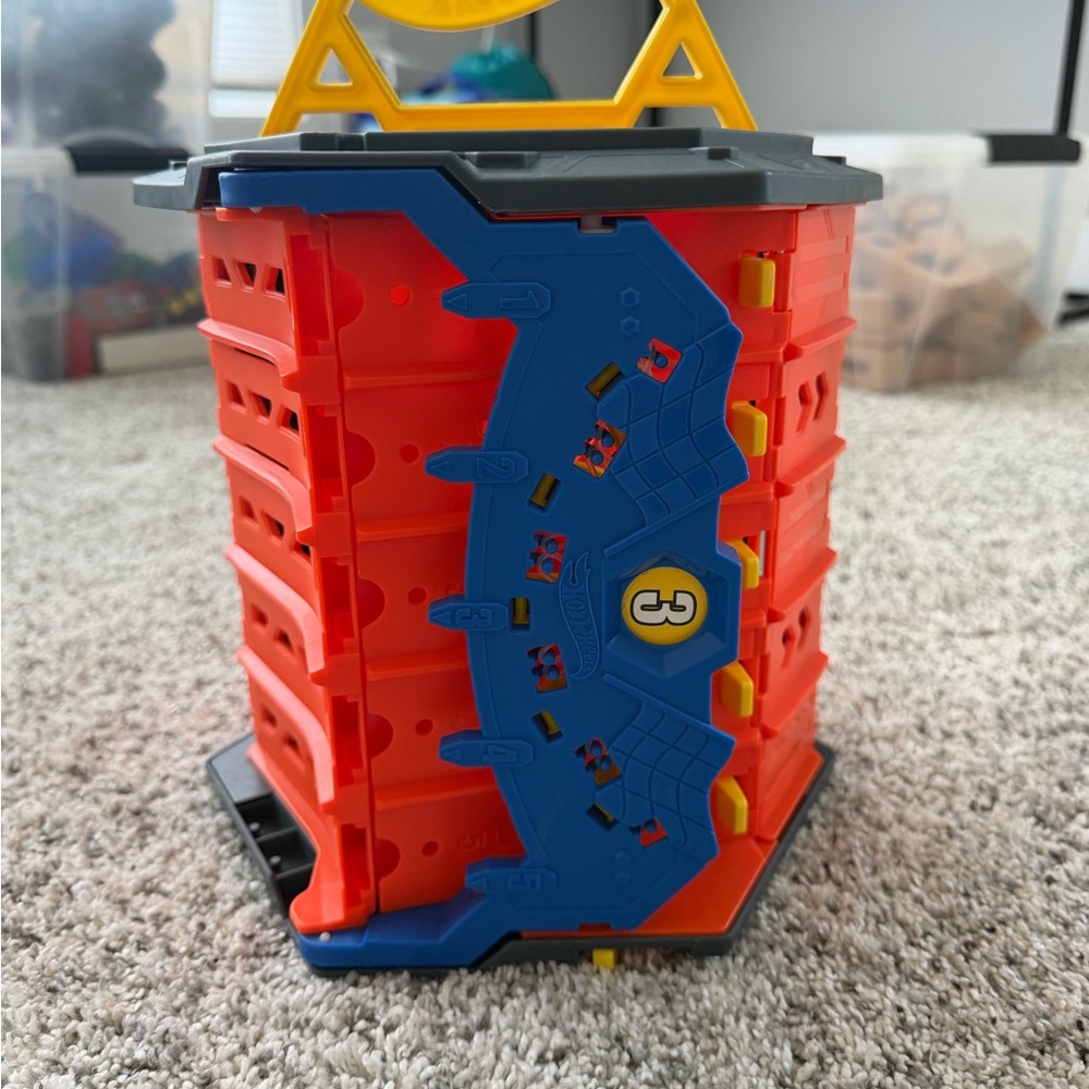 Hot Wheels Rollout Raceway